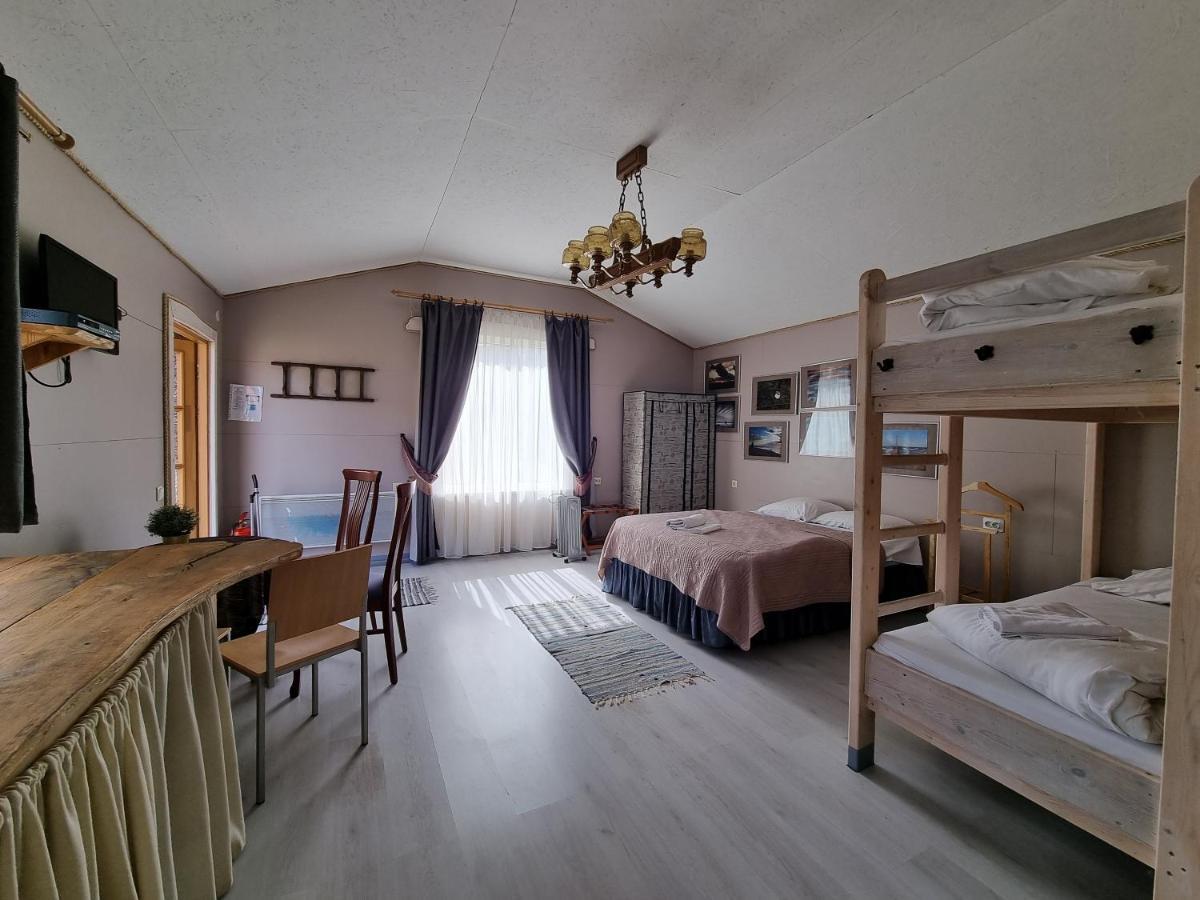 Viesu Nams Vecmuiza Hotel Tuja Luaran gambar