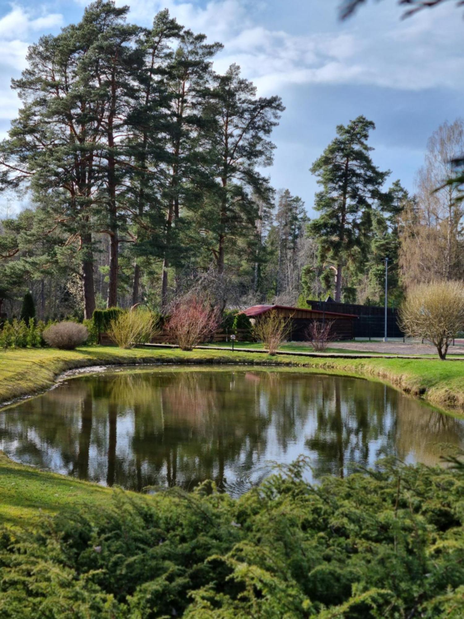 Viesu Nams Vecmuiza Hotel Tuja Luaran gambar