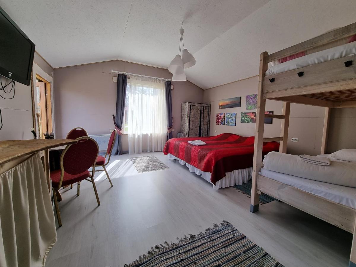 Viesu Nams Vecmuiza Hotel Tuja Luaran gambar