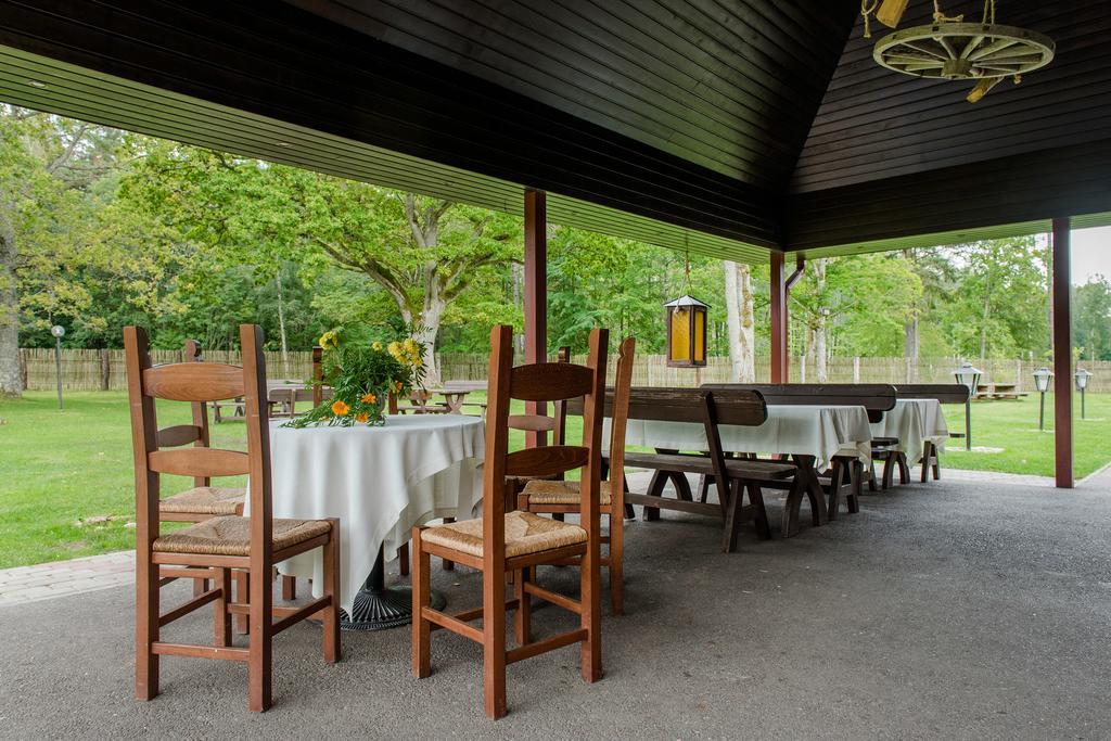 Viesu Nams Vecmuiza Hotel Tuja Luaran gambar