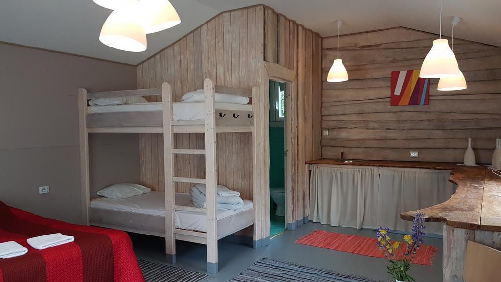 Viesu Nams Vecmuiza Hotel Tuja Luaran gambar